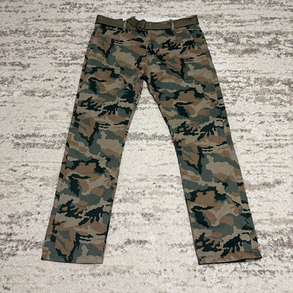 VTG Levis Chino Pants Mens 34x30 Green Camouflage Straight Outdoors Military - Picture 1 of 13